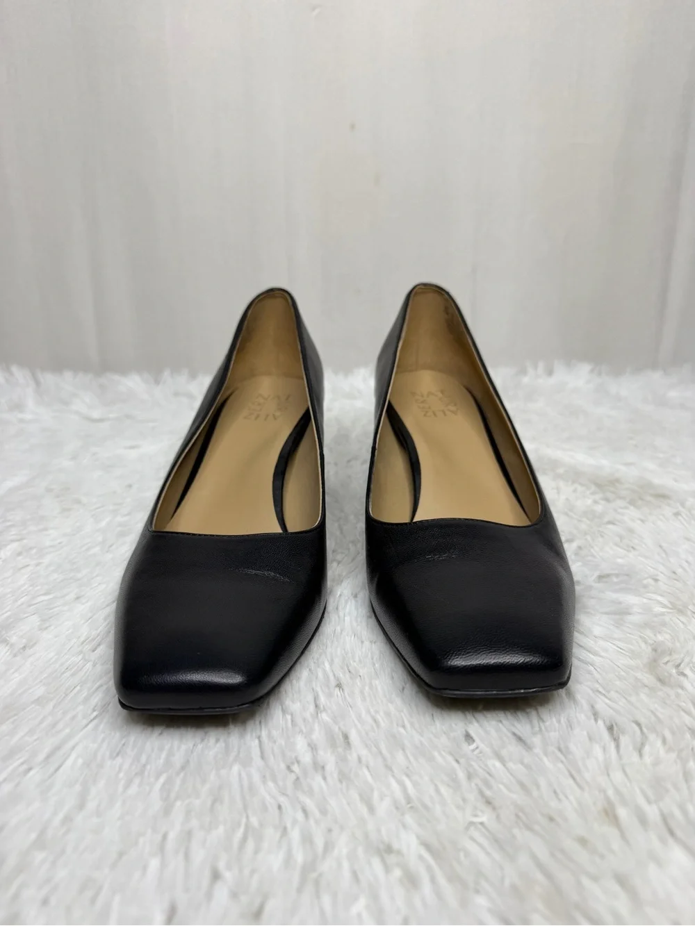 NATURALIZER / Karina black leather square toe block heel pumps / 8.5